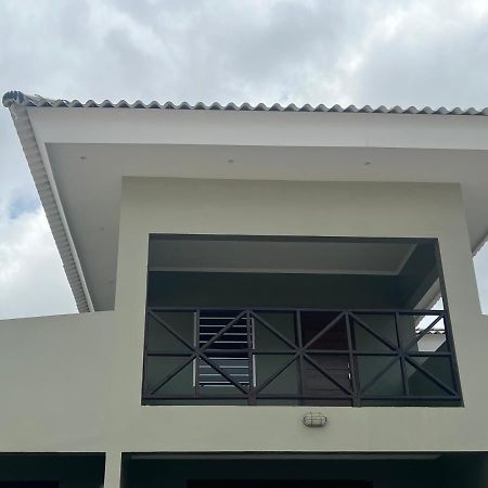 Cataleya Apartments Near Airport Willemstad Extérieur photo