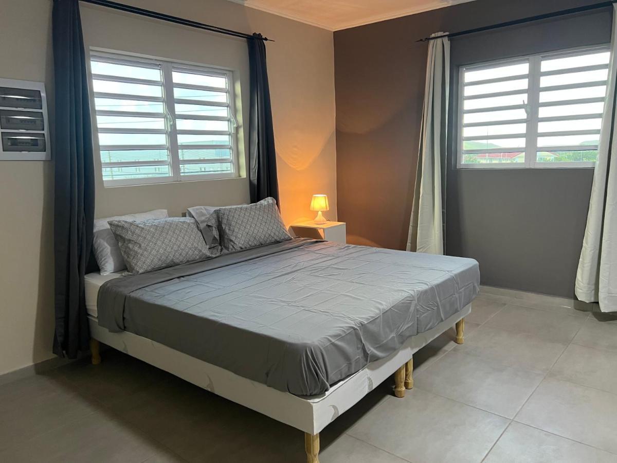 Cataleya Apartments Near Airport Willemstad Extérieur photo